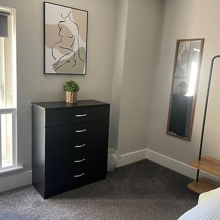Poplar House-2Bedroom House In Town Centre With Free Parking By Shortstays4U كينغز لين المظهر الخارجي الصورة