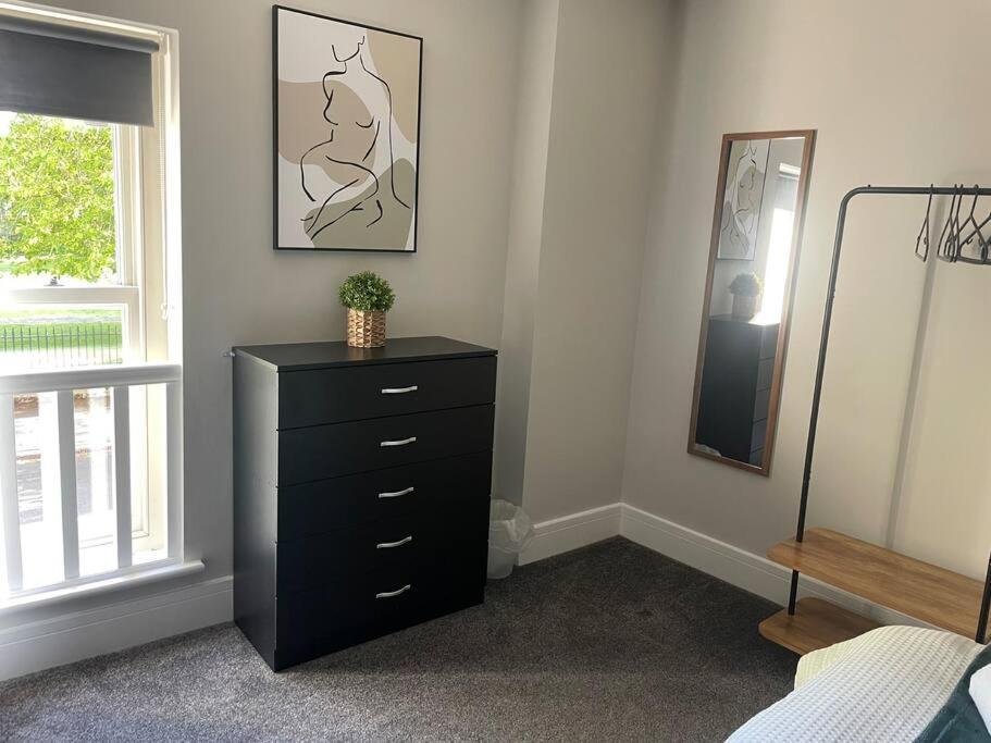 Poplar House-2Bedroom House In Town Centre With Free Parking By Shortstays4U كينغز لين المظهر الخارجي الصورة